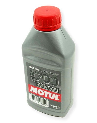 Sportowy płyn hamulcowy MOTUL RBF 700 DOT 4 0.5L